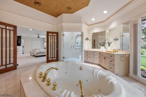 31 Sherwood Drive Hillsdale NJ 07642