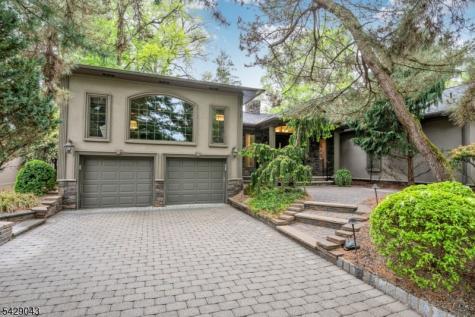 31 Sherwood Drive Hillsdale NJ 07642