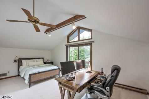 31 Sherwood Drive Hillsdale NJ 07642