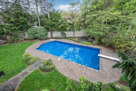 31 Sherwood Drive Hillsdale NJ 07642
