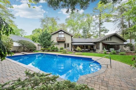 31 Sherwood Drive Hillsdale NJ 07642