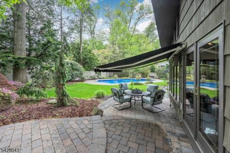 31 Sherwood Drive Hillsdale NJ 07642