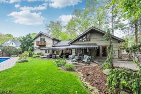 31 Sherwood Drive Hillsdale NJ 07642