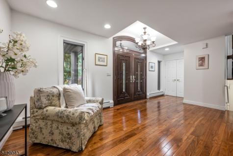 31 Sherwood Drive Hillsdale NJ 07642