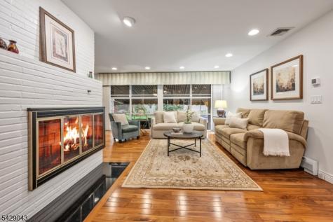 31 Sherwood Drive Hillsdale NJ 07642
