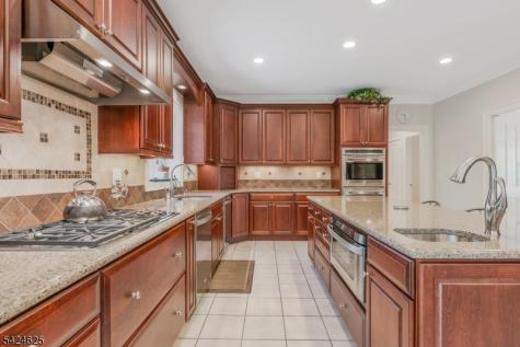 8 Waldron Drive Bridgewater NJ 08836