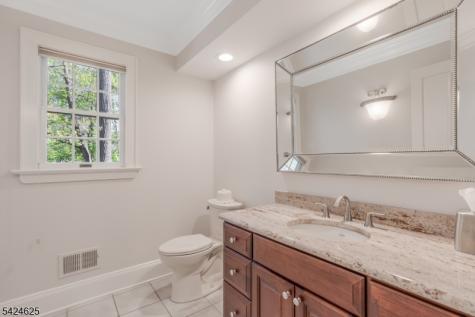 8 Waldron Drive Bridgewater NJ 08836