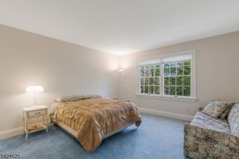 8 Waldron Drive Bridgewater NJ 08836