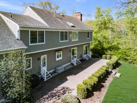 8 Waldron Drive Bridgewater NJ 08836