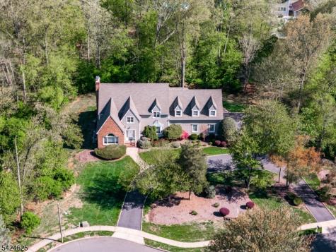 8 Waldron Drive Bridgewater NJ 08836