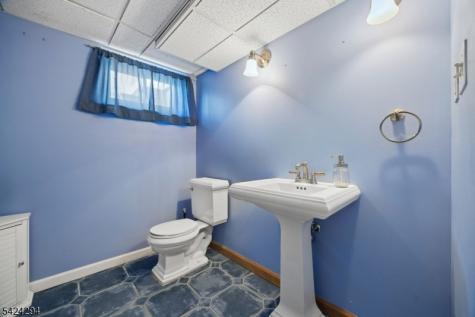 190 Parker Street Sayreville NJ 08879