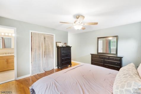 41 Holly Glen Lane Berkeley Heights NJ 07922