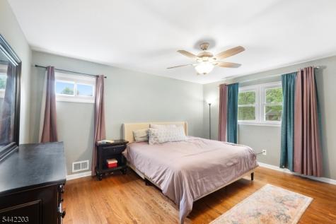 41 Holly Glen Lane Berkeley Heights NJ 07922