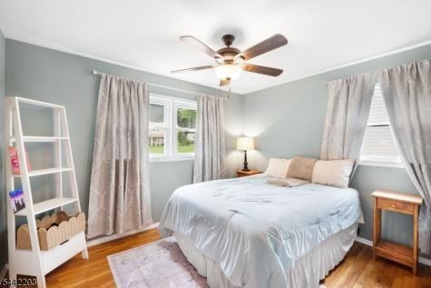 41 Holly Glen Lane Berkeley Heights NJ 07922