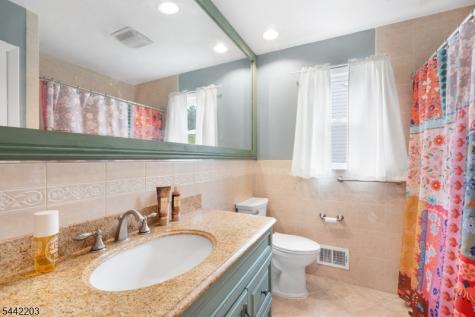 41 Holly Glen Lane Berkeley Heights NJ 07922