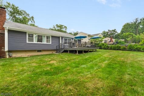 41 Holly Glen Lane Berkeley Heights NJ 07922