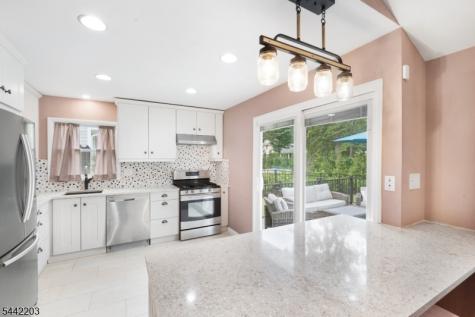 41 Holly Glen Lane Berkeley Heights NJ 07922