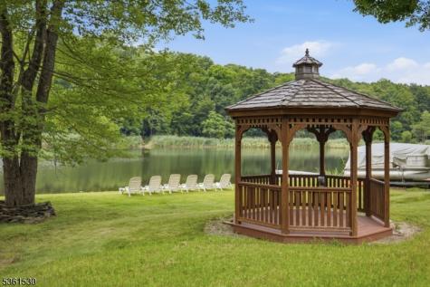 80 Skytop Road Andover NJ 07860