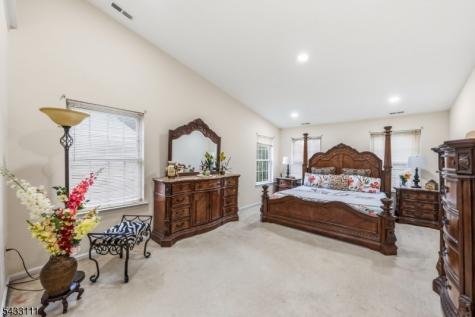 10 Julie Court Franklin NJ 08873