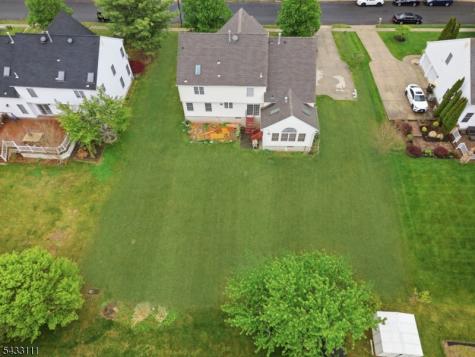 10 Julie Court Franklin NJ 08873
