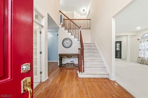 10 Julie Court Franklin NJ 08873