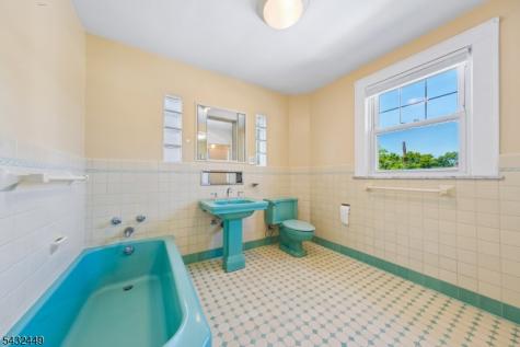 26 Lafayette Avenue East Orange NJ 07017