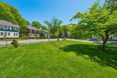 26 Lafayette Avenue East Orange NJ 07017
