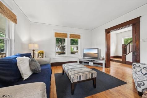 7 Morris Plains Avenue Morris Plains NJ 07950