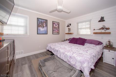 802 Riverbend Drive Clark NJ 07066