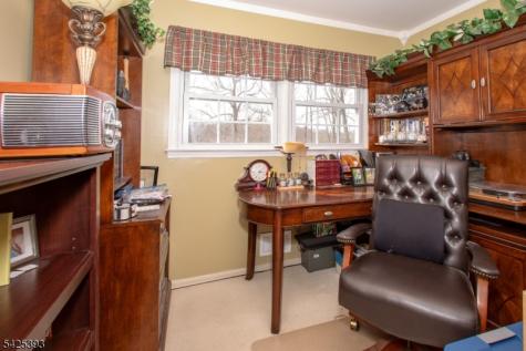 802 Riverbend Drive Clark NJ 07066