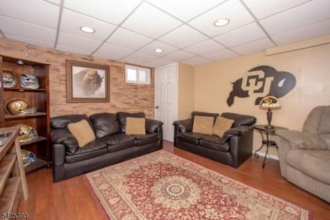 802 Riverbend Drive Clark NJ 07066