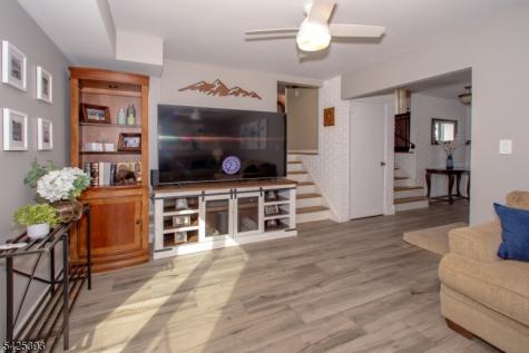 802 Riverbend Drive Clark NJ 07066