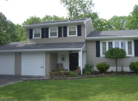 802 Riverbend Drive Clark NJ 07066
