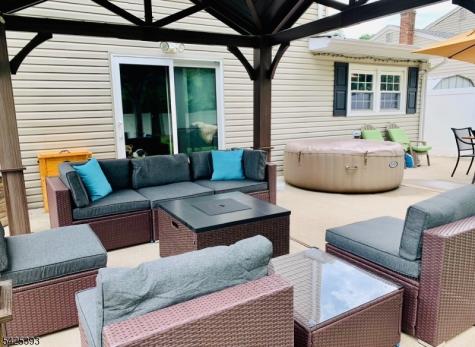 802 Riverbend Drive Clark NJ 07066