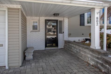 802 Riverbend Drive Clark NJ 07066