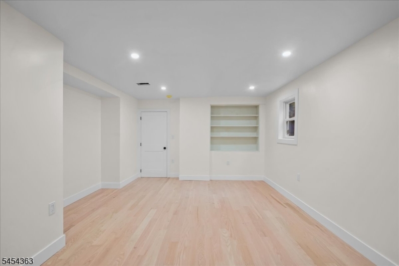 27 Taylortown Road Montville NJ 07045