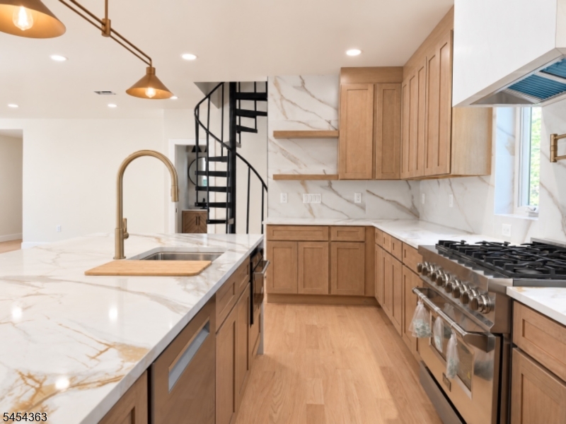 27 Taylortown Road Montville NJ 07045