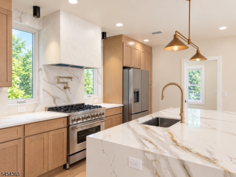 27 Taylortown Road Montville NJ 07045