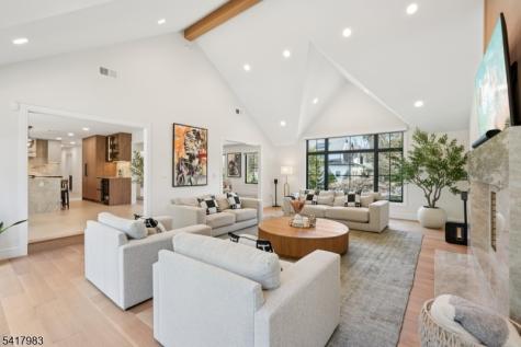 388 Freemans Lane Franklin Lakes NJ 07417