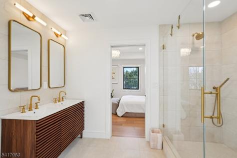 388 Freemans Lane Franklin Lakes NJ 07417