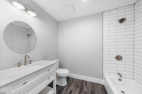 66 Leigh Street Clinton NJ 08809
