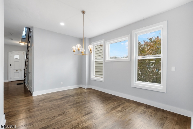 66 Leigh Street Clinton NJ 08809