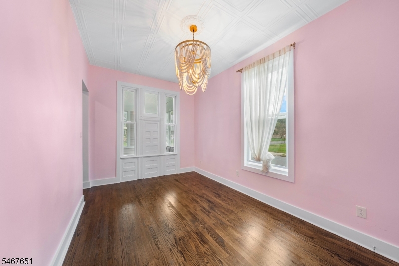 66 Leigh Street Clinton NJ 08809