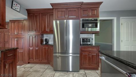 23 Erli Street Wayne NJ 07470