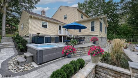 23 Erli Street Wayne NJ 07470