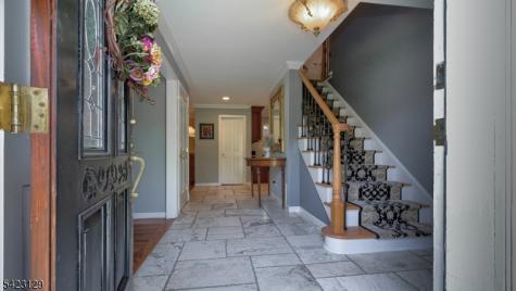23 Erli Street Wayne NJ 07470