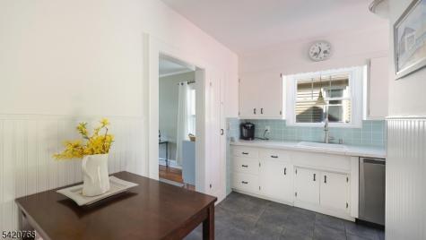 24 Greaves Place Cranford NJ 07016