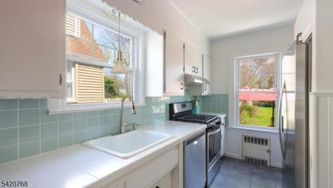 24 Greaves Place Cranford NJ 07016