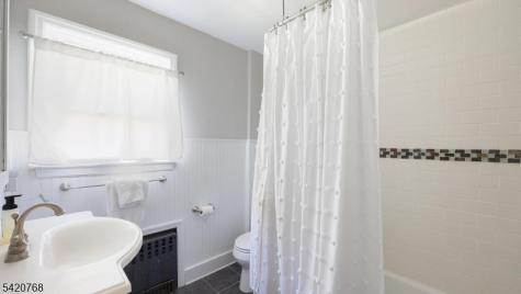 24 Greaves Place Cranford NJ 07016