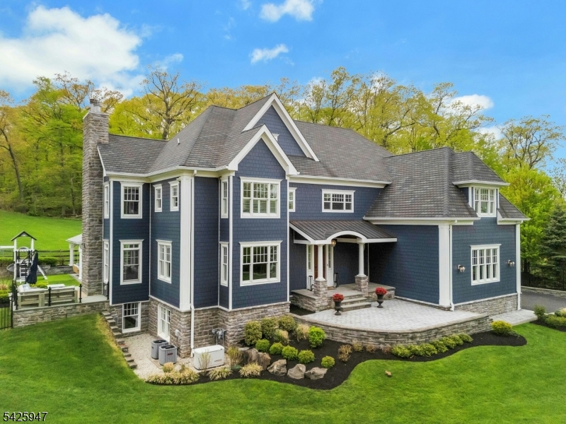 138 Oakwood Road Watchung NJ 07069